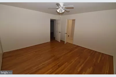 1436 Greenmont, Reston, VA 20190 - Photo 15
