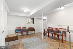 6213 Thomas Dr, Springfield, VA 22150 - Photo 35