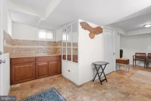 6213 Thomas Dr, Springfield, VA 22150 - Photo 37