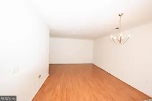 3820 Lightfoot St, Chantilly, VA 20151 - Photo 7