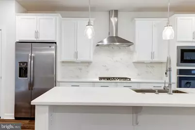13036 Hattontown Square, Herndon, VA 20171 - Photo 15