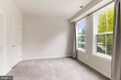 13036 Hattontown Square, Herndon, VA 20171 - Photo 5