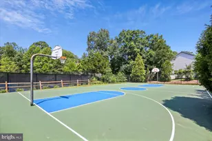 5834 Waterdale Ct, Centreville, VA 20121 - Photo 43