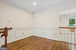 5834 Waterdale Ct, Centreville, VA 20121 - Photo 7