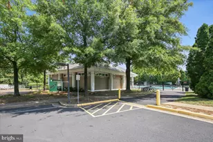5834 Waterdale Ct, Centreville, VA 20121 - Photo 41