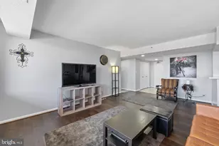 3713 S George Mason Dr, Baileys Crossroads, VA 22041 - Photo 3