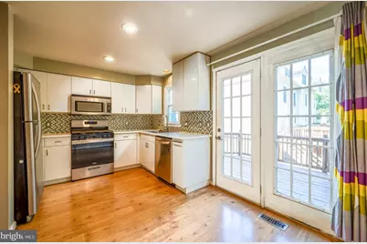 7804 Colonial Springs Boulevard, Alexandria, VA 22306 - Photo 11