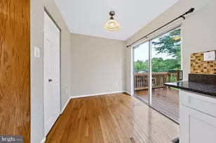 4624 Flatlick Branch Dr, Chantilly, VA 20151 - Photo 9