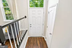 12029 Edgemere Cir, Reston, VA 20190 - Photo 3