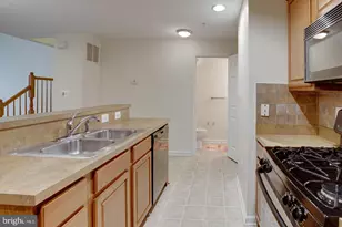 12442 Liberty Bridge Rd, Fairfax, VA 22033 - Photo 23