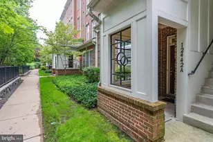 12442 Liberty Bridge Rd, Fairfax, VA 22033 - Photo 43