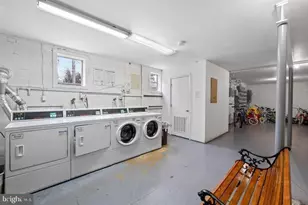 212 Locust Street SE, Vienna, VA 22180 - Photo 27