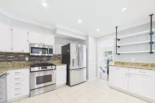 9201 Cherrytree Dr, Alexandria, VA 22309 - Photo 9