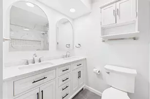 9201 Cherrytree Dr, Alexandria, VA 22309 - Photo 19