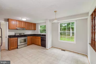 5713 Heming Avenue, Springfield, VA 22151 - Photo 7