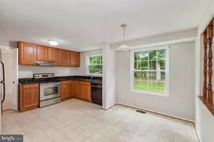 5713 Heming Ave, Springfield, VA 22151 - Photo 7