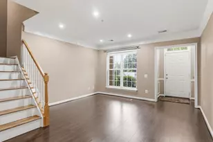 12753 Fair Crest Ct, Fairfax, VA 22033 - Photo 3