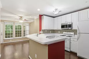 12753 Fair Crest Ct, Fairfax, VA 22033 - Photo 9