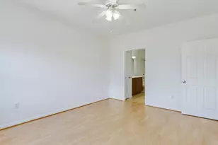 12957 Centre Park Cir, Herndon, VA 20171 - Photo 9