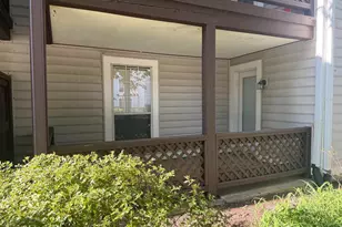 10140 Oakton Terrace Rd, Oakton, VA 22124 - Photo 3