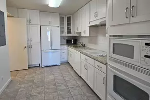 8340 Greensboro Dr, McLean, VA 22102 - Photo 7