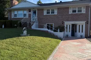 5905 Ridge View Dr, Alexandria, VA 22310 - Photo 1