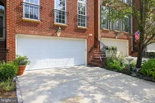 9205 Point Replete Dr, Fort Belvoir, VA 22060 - Photo 3