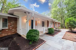 2530 Leeds Rd, Oakton, VA 22124 - Photo 11