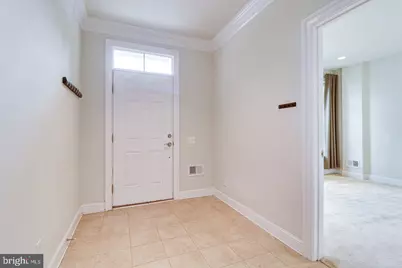9548 Canonbury Square, Fairfax, VA 22031 - Photo 7