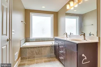 9548 Canonbury Square, Fairfax, VA 22031 - Photo 23