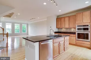 9548 Canonbury Square, Fairfax, VA 22031 - Photo 17