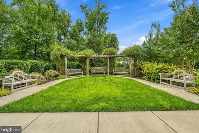 6104 Fairview Farm Drive #209, Alexandria, VA 22315 - Photo 47