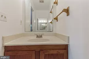 6531 E Brick Hearth Ct E, Alexandria, VA 22306 - Photo 11
