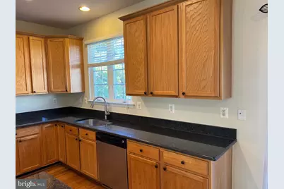 8818 Royal Doulton Lane, Fairfax, VA 22031 - Photo 31