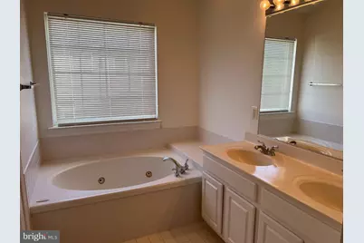 8818 Royal Doulton Lane, Fairfax, VA 22031 - Photo 43