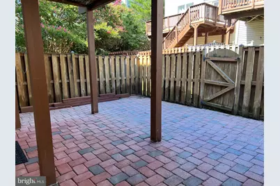 8818 Royal Doulton Lane, Fairfax, VA 22031 - Photo 15