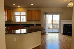 8818 Royal Doulton Ln, Fairfax, VA 22031 - Photo 21