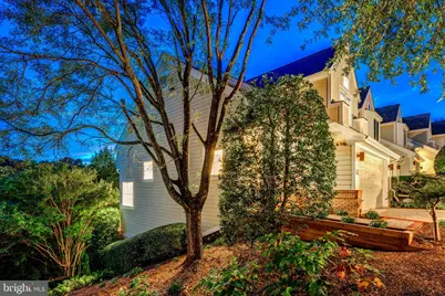 2068 Beacon Heights Drive, Reston, VA 20191 - Photo 7