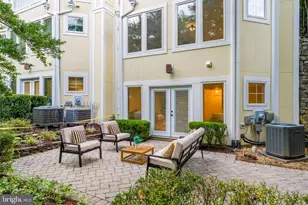 2068 Beacon Heights Dr, Reston, VA 20191 - Photo 77