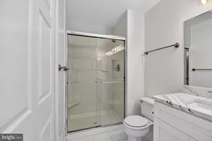 1302 Clayborne House Ct, McLean, VA 22101 - Photo 33