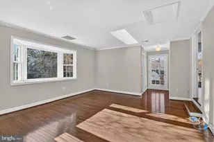 1302 Clayborne House Ct, McLean, VA 22101 - Photo 13