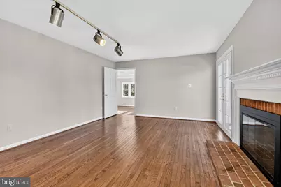 1302 Clayborne House Court, McLean, VA 22101 - Photo 15