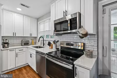 6112 Fox Hill Street, Springfield, VA 22150 - Photo 9