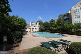 2204 Westcourt Ln, Herndon, VA 20170 - Photo 13
