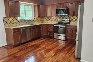 5722 Belcher Farm Dr, Centreville, VA 20120 - Photo 3