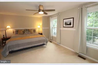 9041 White Rose Lane, Fairfax, VA 22031 - Photo 11