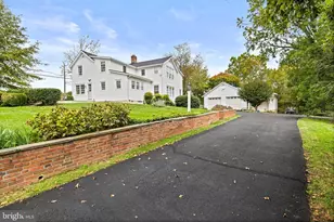 1101 Walker Rd, Great Falls, VA 22066 - Photo 1