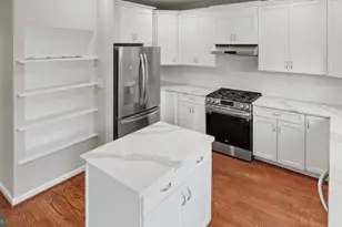 6239 Frosty Winter Ct, Centreville, VA 20120 - Photo 3