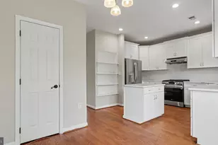 6239 Frosty Winter Ct, Centreville, VA 20120 - Photo 7