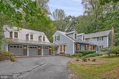 9222 Jeffery Road, Great Falls, VA 22066 - Photo 3